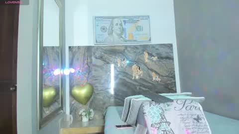 Snapshot of cloee_rabbyt chatting on March 4, 12:01 pm CLOE online show from March 4, 12:01 pm