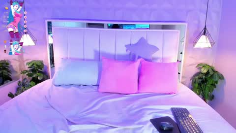 Snapshot of cloeharp chatting on January 13, 2:32 pm Cloe Harp online show from January 13, 2:32 pm