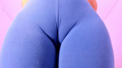 cloe online show from November 6, 12:39 pm