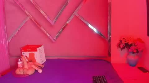 CloeMorenti  online show from November 24, 3:34 pm