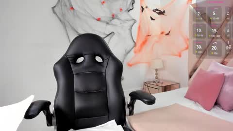 Cloe online show from October 31, 11:28 pm