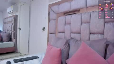 Cloe online show from December 18, 11:22 pm