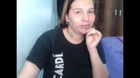 Snapshot of cloepregnant25 chatting on February 17, 3:19 pm cloepregnant25 online show from February 17, 3:19 pm