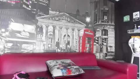 ---Cloe--- online show from November 27, 1:51 am