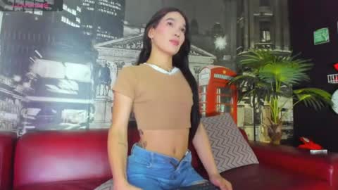---Cloe--- online show from July 5, 9:22 pm
