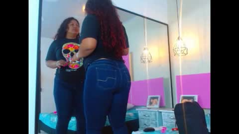 Snapshot of cloestron chatting on January 9, 11:24 am Cloe Stron online show from January 9, 11:24 am