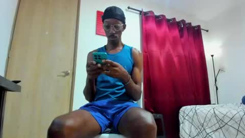 Snapshot of cloudy_pigdude chatting on June 21, 10:23 pm CRISTIAN online show from June 21, 10:23 pm