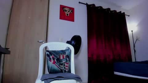 Snapshot of cloudy_pigdude chatting on July 16, 8:09 am CRISTIAN online show from July 16, 8:09 am