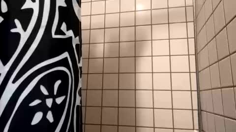 Snapshot of cloudybxtch69 chatting on October 19, 7:36 pm cloudybxtch69 online show from October 19, 7:36 pm