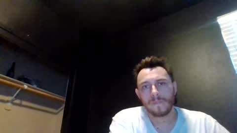 Snapshot of cloudyydayzz chatting on May 19, 10:27 pm tallhungandcloudy online show from May 19, 10:27 pm