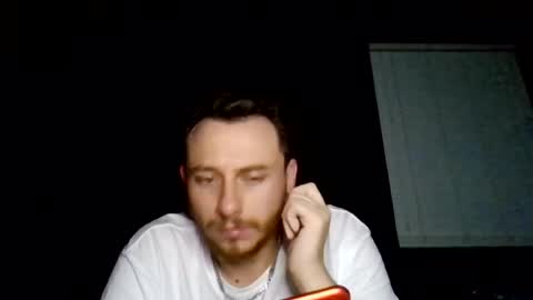 Snapshot of cloudyydayzz chatting on June 19, 10:52 am tallhungandcloudy online show from June 19, 10:52 am