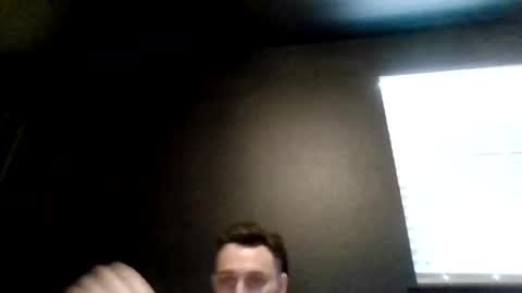 Snapshot of cloudyydayzz chatting on June 20, 11:29 pm tallhungandcloudy online show from June 20, 11:29 pm