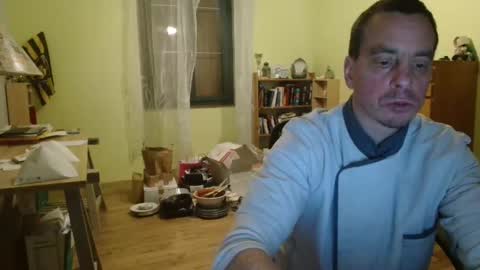 Snapshot of clouplefun chatting on December 11, 4:28 am clouplefun online show from December 11, 4:28 am