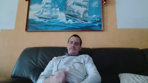 Snapshot of clouplefun chatting on December 16, 8:20 am clouplefun online show from December 16, 8:20 am