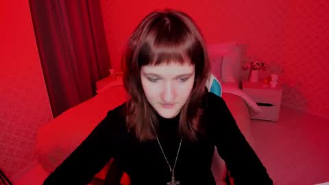  Clover  follow me  online show from December 15, 6:59 pm