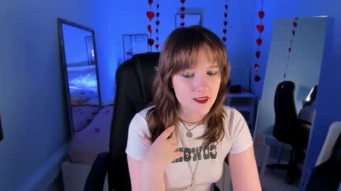  Clover  follow me  online show from February 13, 2:09 pm