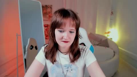  Clover  follow me  online show from February 18, 2:16 pm