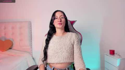 Chloe  online show from November 4, 2:10 am