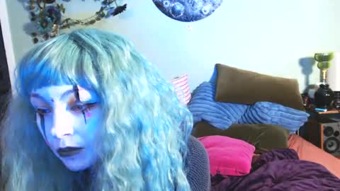 Snapshot of clownsecrets chatting on August 2, 11:03 pm Clown Secrets online show from August 2, 11:03 pm