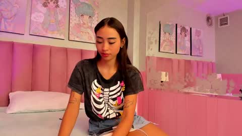 Eilyn online show from December 15, 5:20 pm