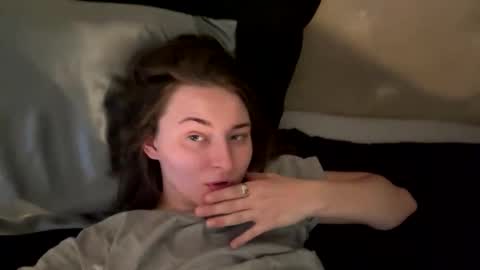 Snapshot of clumsycummer chatting on June 2, 3:25 pm B Bri ClumsySCHEDULE online show from June 2, 3:25 pm