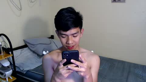 clyde_twinkx online show from July 5, 9:00 pm