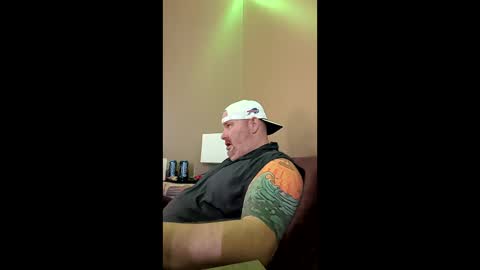cmoorebutts4319 online show from March 17, 4:43 pm