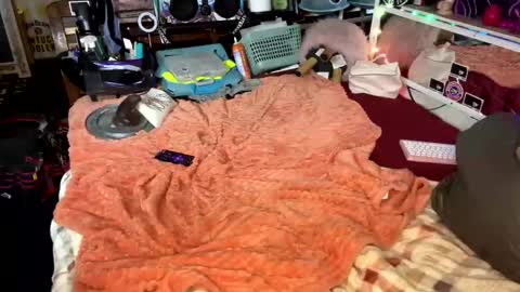 COCK N CREAMZ  WET DREAMZ online show from January 13, 11:52 am