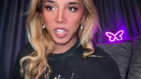 Snapshot of cockprincess_dianna chatting on July 30, 9:58 pm PrincessDianna IslandGirl CUMSHOW in PVT and PASSWORDSHOW online show from July 30, 9:58 pm