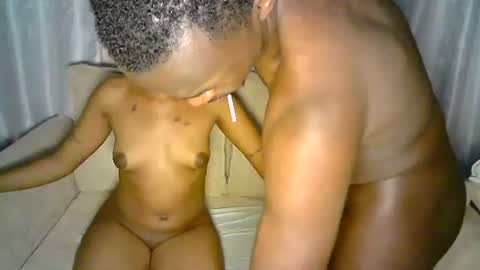 Snapshot of coco_gustavoh chatting on October 7, 9:23 pm africana couples online show from October 7, 9:23 pm