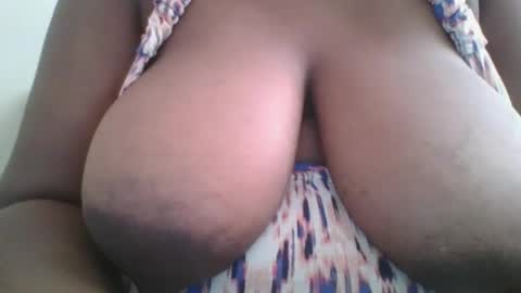 Snapshot of coco_vibes chatting on April 28, 10:20 am Zuri online show from April 28, 10:20 am