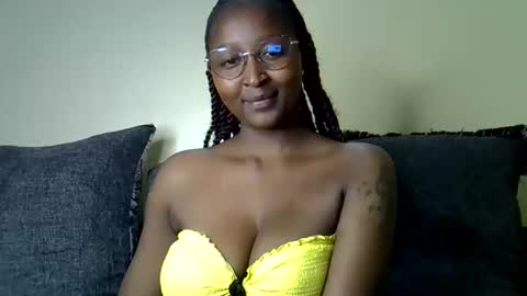 Snapshot of cocobaby_ chatting on June 3, 6:46 pm Coco online show from June 3, 6:46 pm