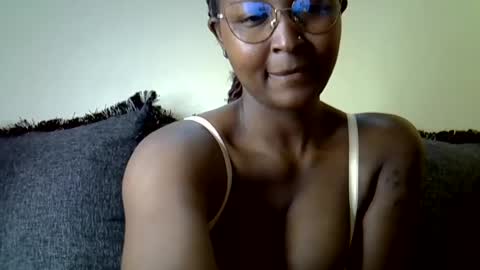 Snapshot of cocobaby_ chatting on June 26, 6:51 am Coco online show from June 26, 6:51 am