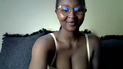 Snapshot of cocobaby_ chatting on June 29, 2:51 am Coco online show from June 29, 2:51 am