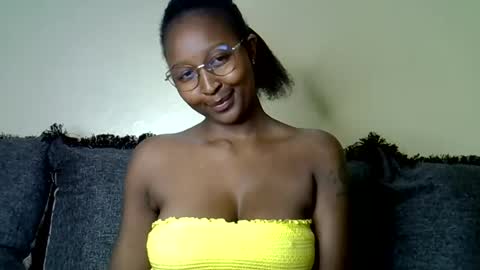 Snapshot of cocobaby_ chatting on July 19, 2:37 am Coco online show from July 19, 2:37 am