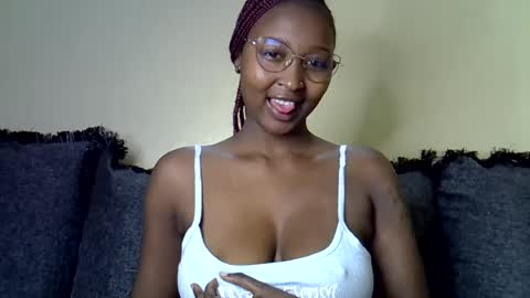 Snapshot of cocobaby_ chatting on July 31, 9:03 pm Coco online show from July 31, 9:03 pm
