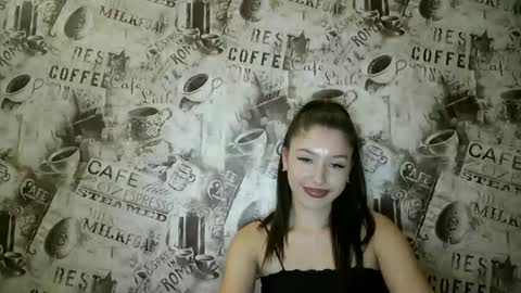 Snapshot of cocoberry1 chatting on February 24, 7:19 pm cocoberry1 online show from February 24, 7:19 pm