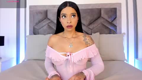    online show from August 4, 11:35 am
