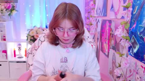 Snapshot of coconut_mia chatting on January 14, 8:47 pm Mia online show from January 14, 8:47 pm