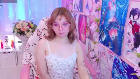 Snapshot of coconut_mia chatting on January 16, 9:19 pm Mia online show from January 16, 9:19 pm