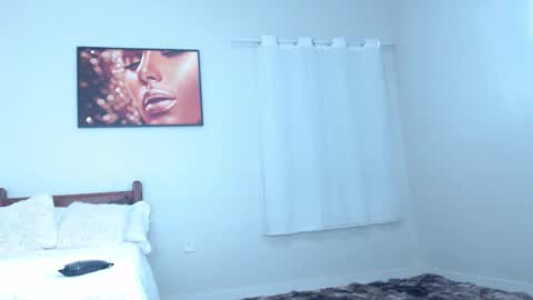 coconutt_oil online show from February 24, 9:40 am