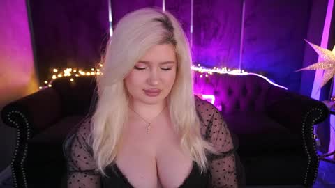 Snapshot of cocosecretss chatting on May 16, 7:38 am onlyfans amyleyy online show from May 16, 7:38 am