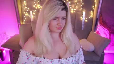 Snapshot of cocosecretss chatting on June 12, 7:18 am onlyfans amyleyy online show from June 12, 7:18 am