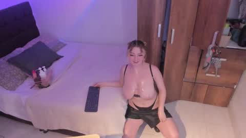 cocovolkovva online show from February 21, 7:43 pm