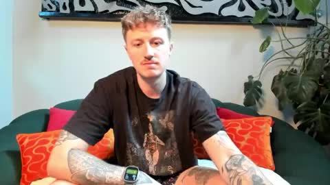 Snapshot of codygunzxxx2 chatting on May 15, 12:50 am Cody and Emeraldboy online show from May 15, 12:50 am