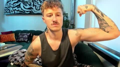 Snapshot of codygunzxxx2 chatting on June 6, 1:11 am Cody and Emeraldboy online show from June 6, 1:11 am
