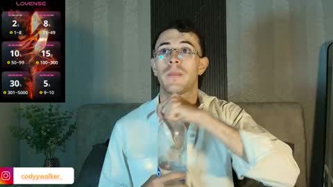 Snapshot of codyywalker chatting on May 17, 4:25 pm Cody Walker online show from May 17, 4:25 pm