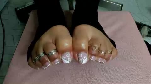Snapshot of coffee_hot chatting on July 28, 1:34 am laurita online show from July 28, 1:34 am