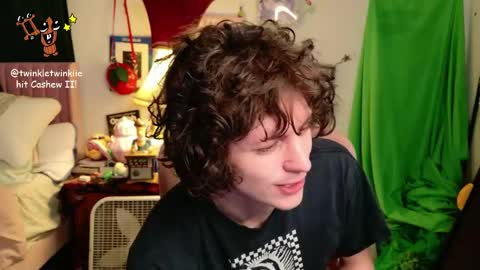 Snapshot of cokia_ chatting on May 15, 10:28 pm Cokia online show from May 15, 10:28 pm