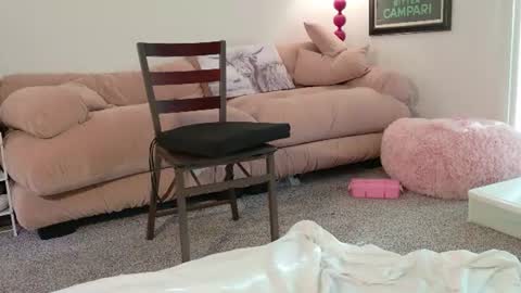 Snapshot of cokia_ chatting on June 13, 10:40 pm Cokia online show from June 13, 10:40 pm